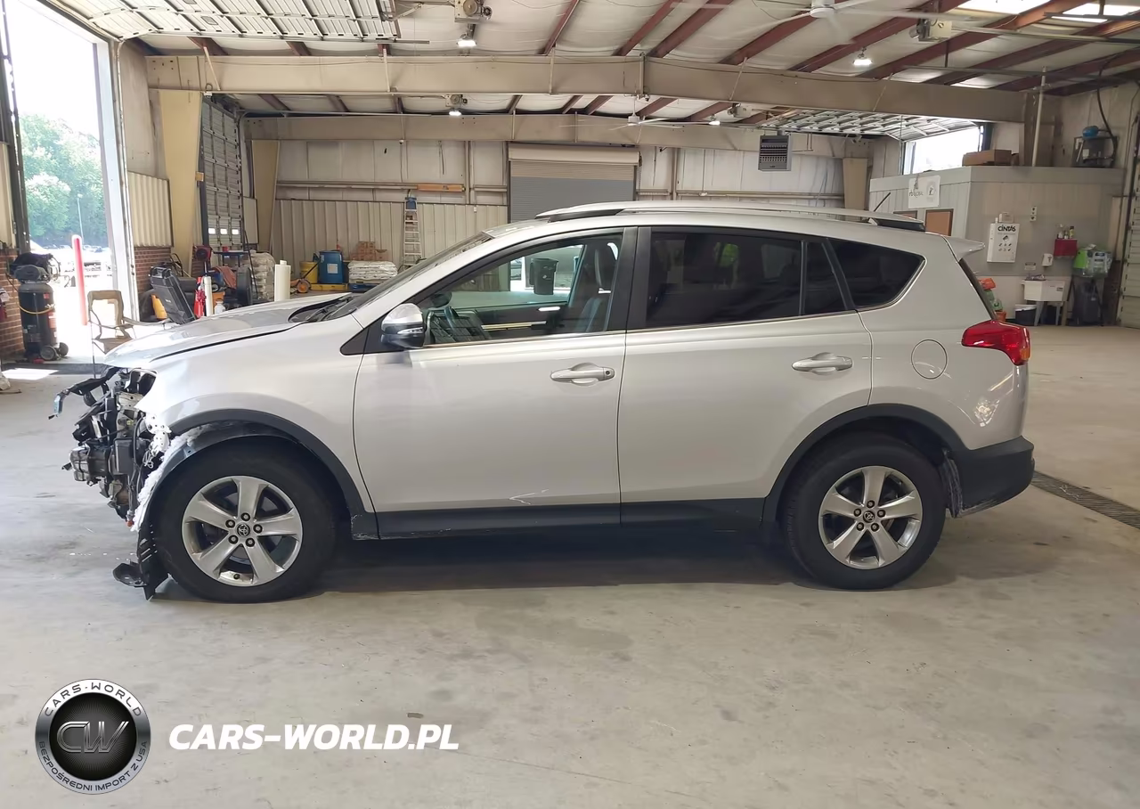 2015 Toyota Rav4 Xle VIN:2T3RFREV5FW353529 - 15