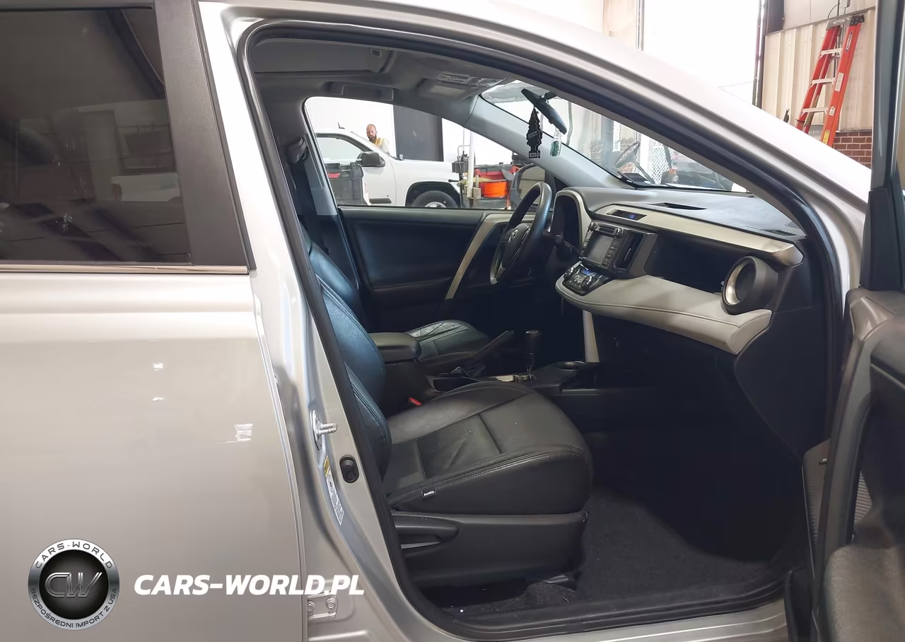 2015 Toyota Rav4 Xle VIN:2T3RFREV5FW353529 - 5