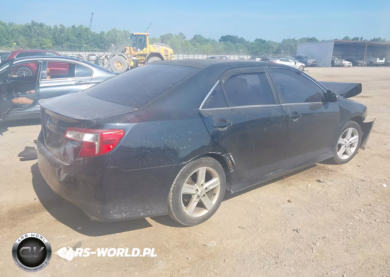 2013 Toyota Camry Se VIN:4T1BF1FK4DU226932 - 4