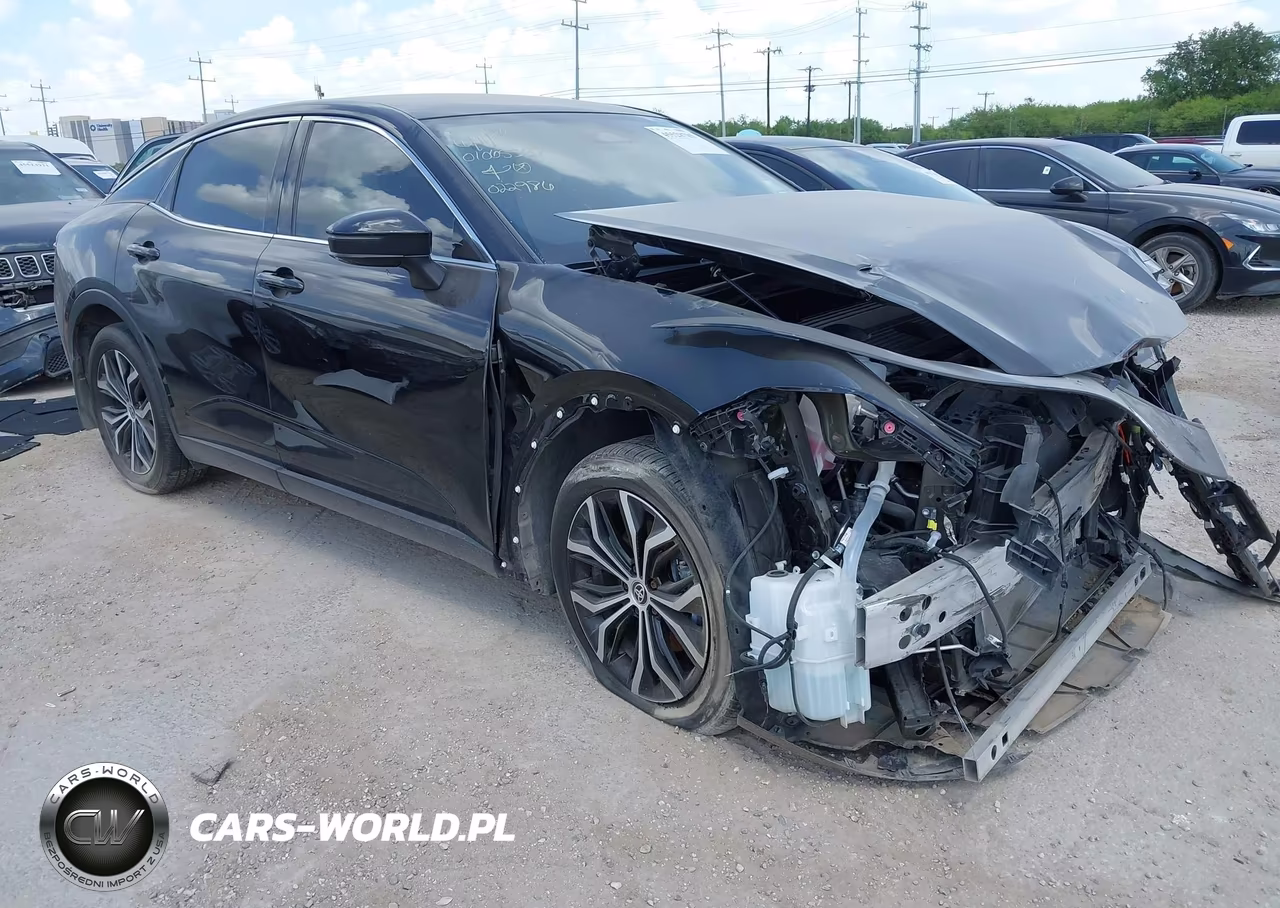 2024 Toyota Crown Xle – zdjęcie 1 z 17