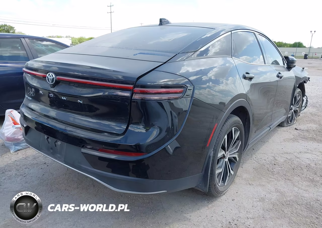 2024 Toyota Crown Xle VIN:JTDAAAAF7R3022986 - 4