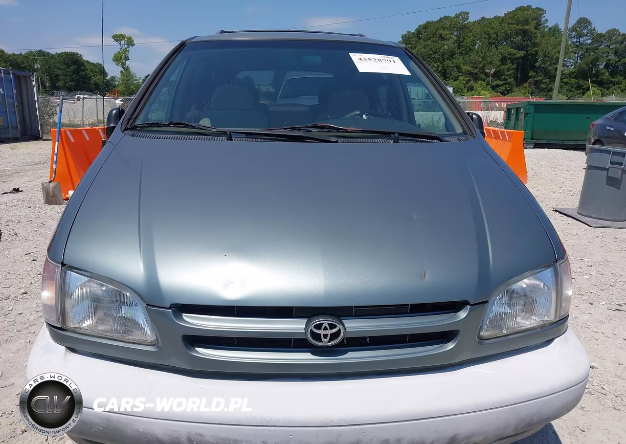 1999 Toyota Sienna Le VIN:4T3ZF13C6XU107450 - 6