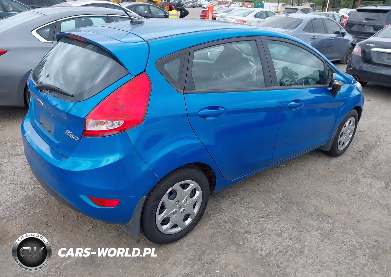 2013 Ford Fiesta Se VIN:3FADP4EJ9DM132544 - 4