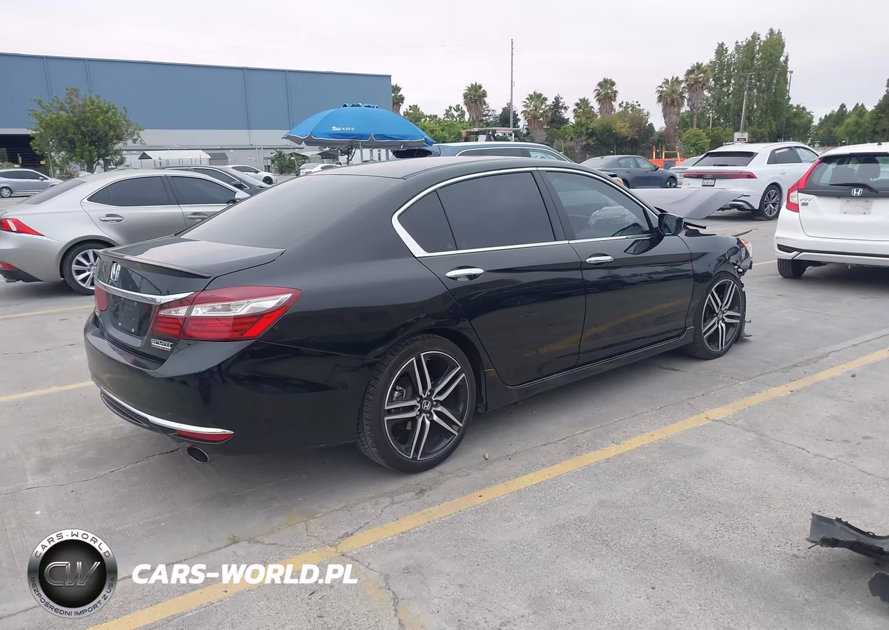 2017 Honda Accord Sport Se VIN:1HGCR2F19HA281592 - 4
