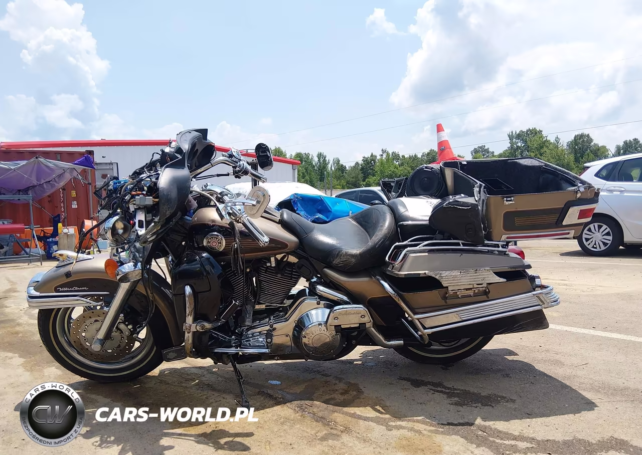 2004 Harley-Davidson Flhtcui VIN:1HD1FCW124Y611318 - 13