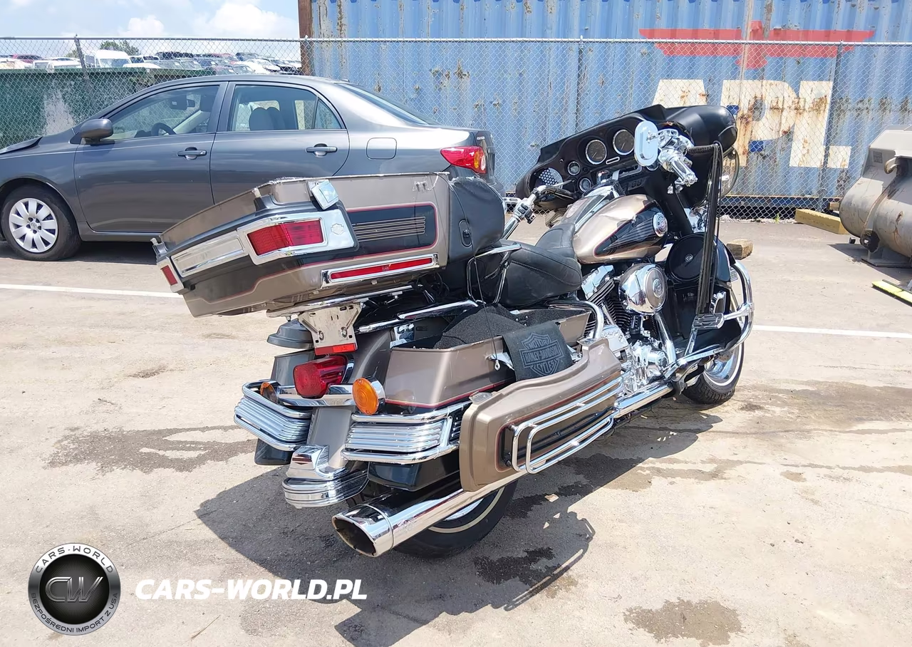 2004 Harley-Davidson Flhtcui VIN:1HD1FCW124Y611318 - 4