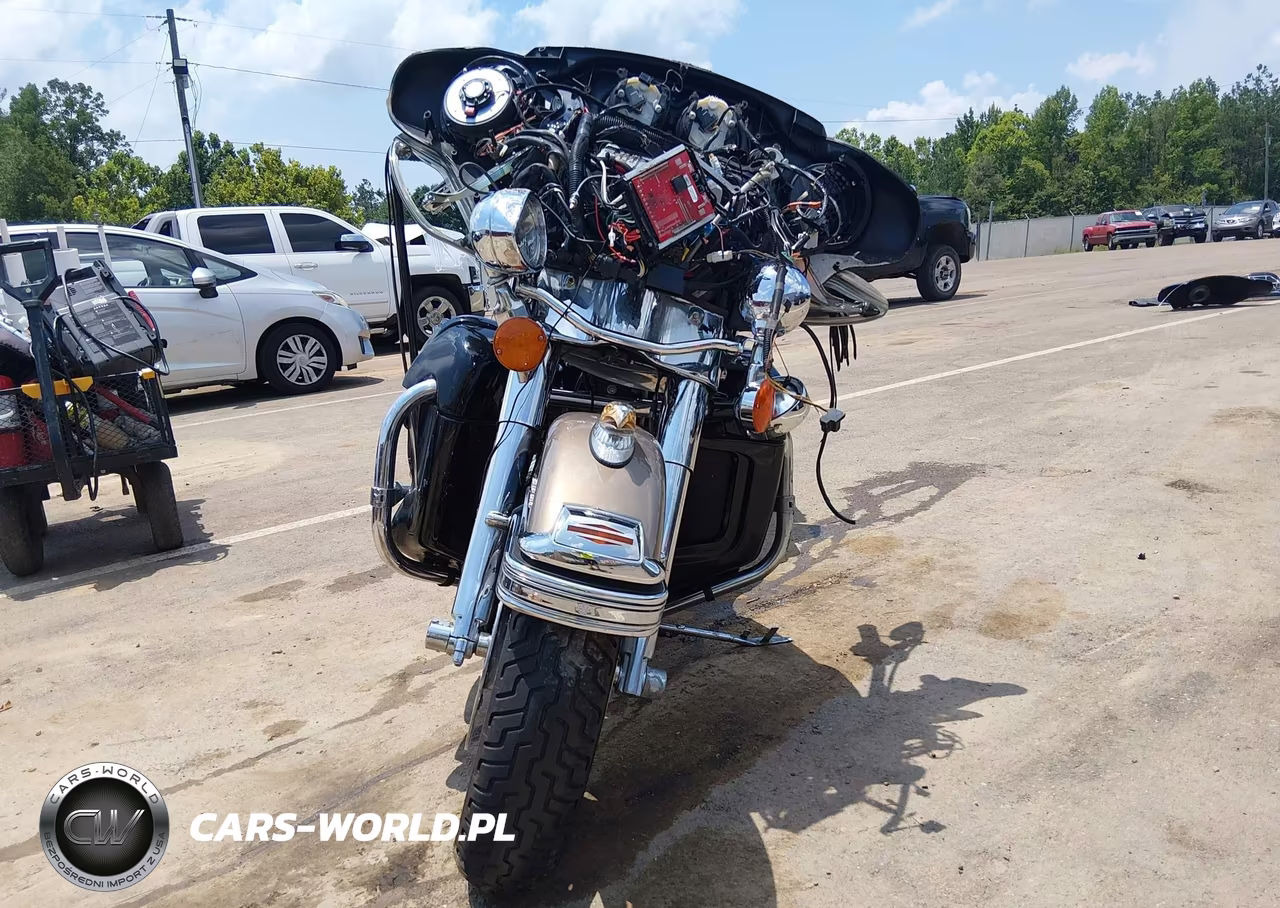 2004 Harley-Davidson Flhtcui VIN:1HD1FCW124Y611318 - 5