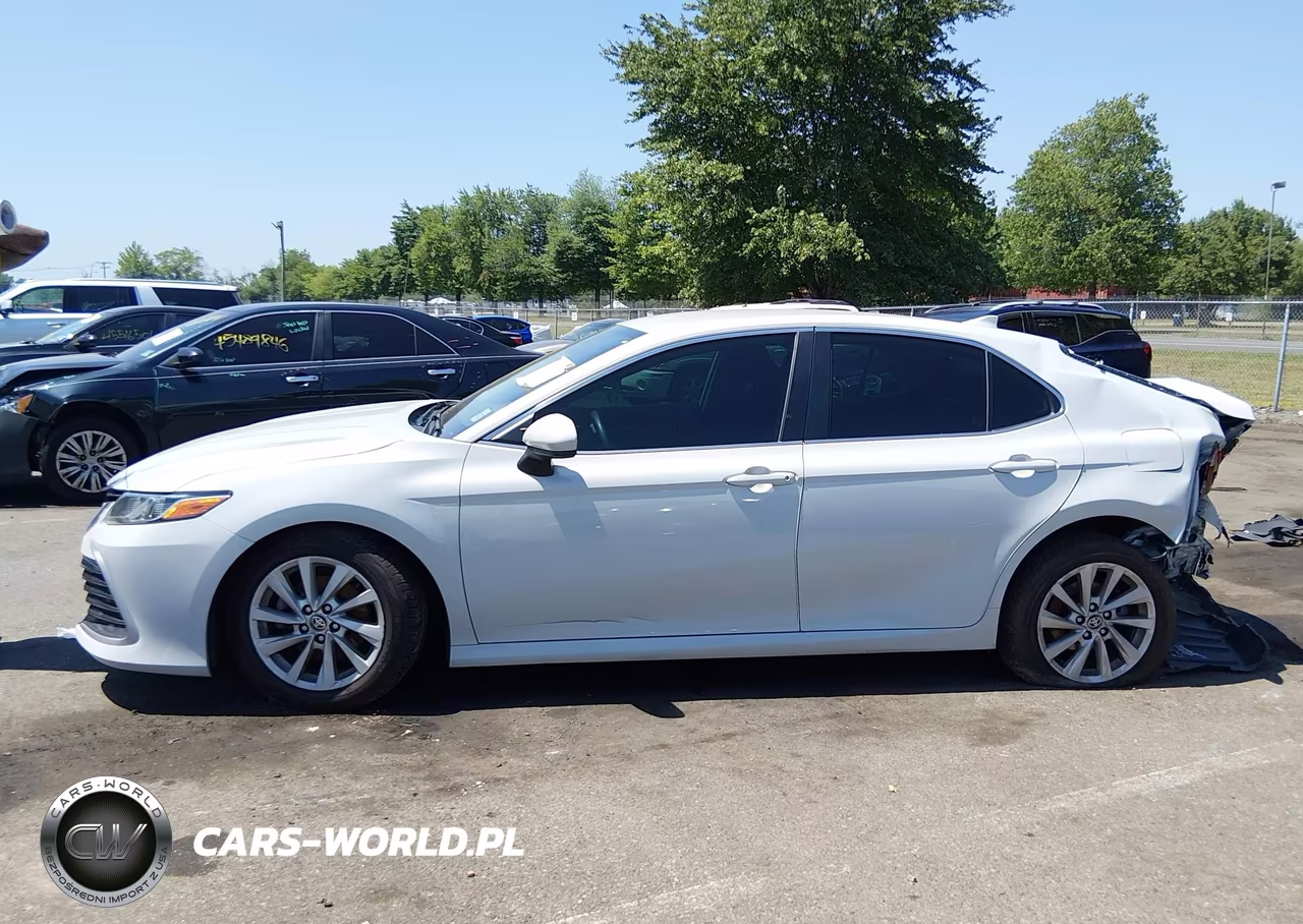 2022 Toyota Camry Le VIN:4T1C11AK5NU023320 - 14