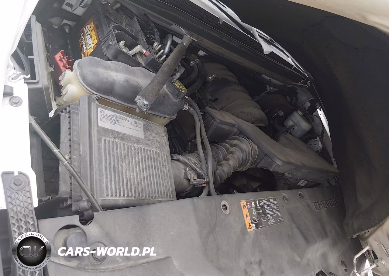 2019 Chevrolet Suburban Premier VIN:1GNSCJKC0KR153397 - 10