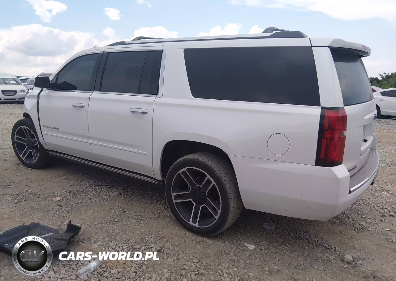 2019 Chevrolet Suburban Premier VIN:1GNSCJKC0KR153397 - 3