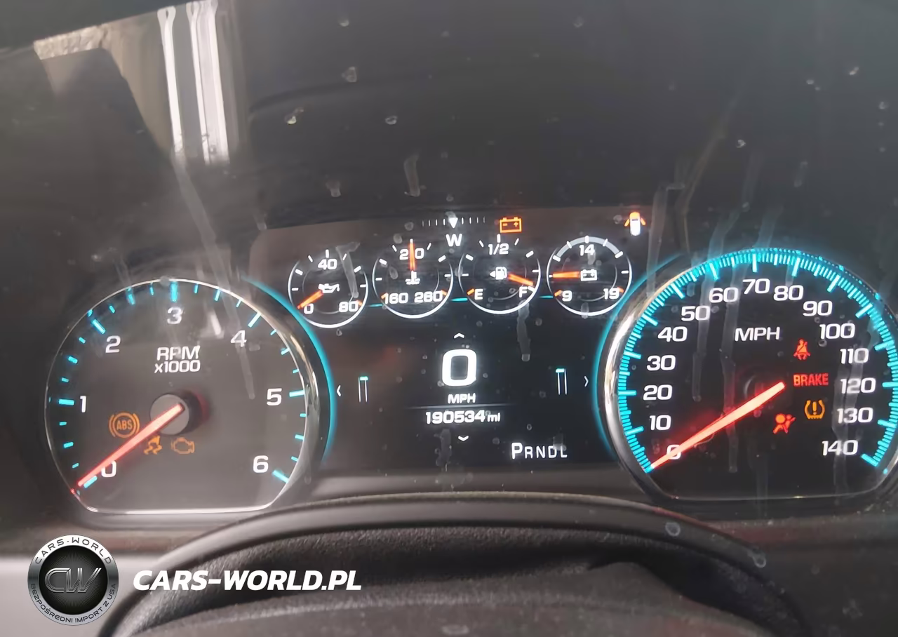 2019 Chevrolet Suburban Premier VIN:1GNSCJKC0KR153397 - 7
