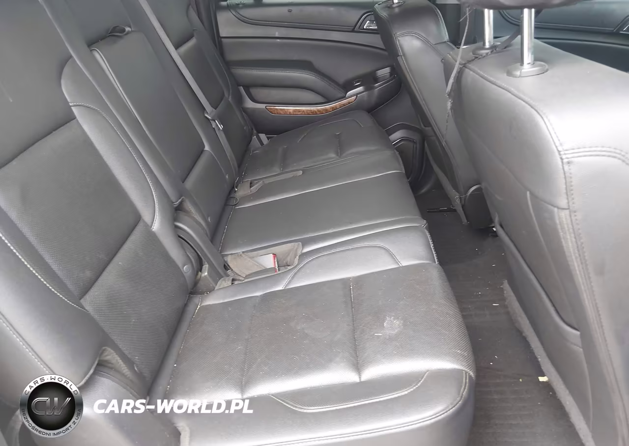 2019 Chevrolet Suburban Premier VIN:1GNSCJKC0KR153397 - 8