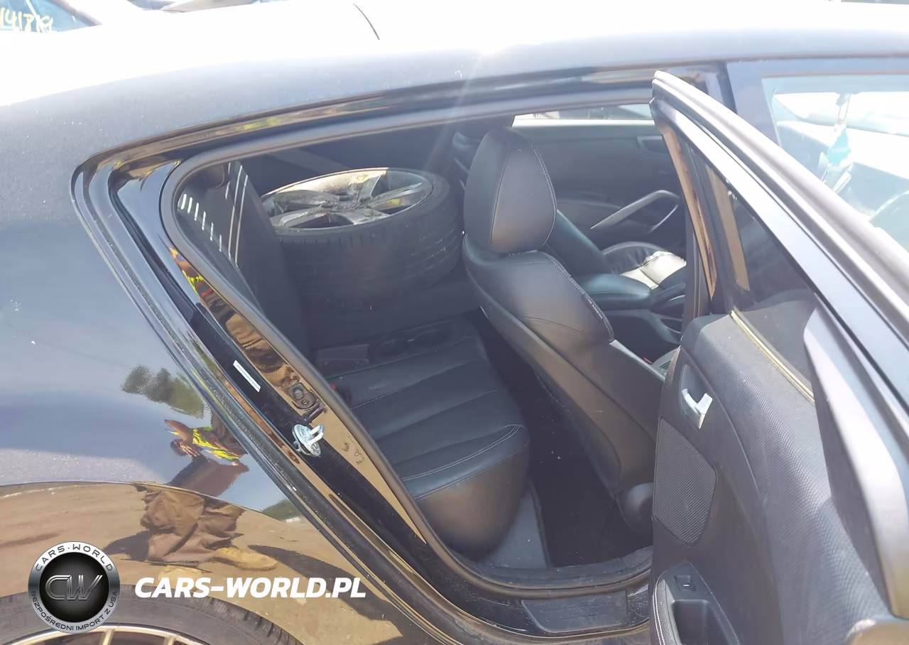 2015 Hyundai Veloster Turbo VIN:KMHTC6AE7FU228379 - 8