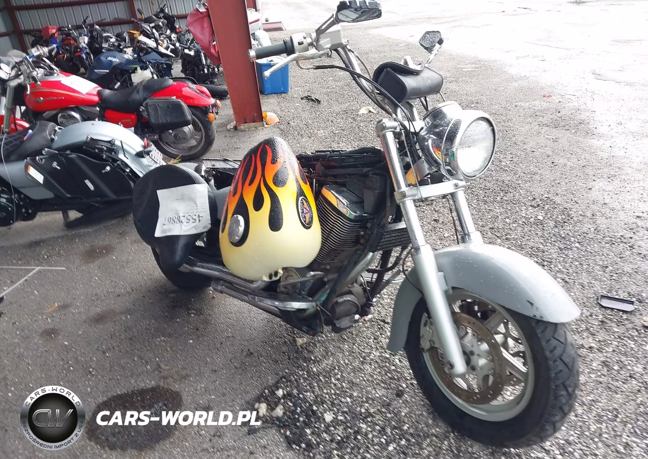 2004 Victory Motorcycles Touring – zdjęcie 1 z 18
