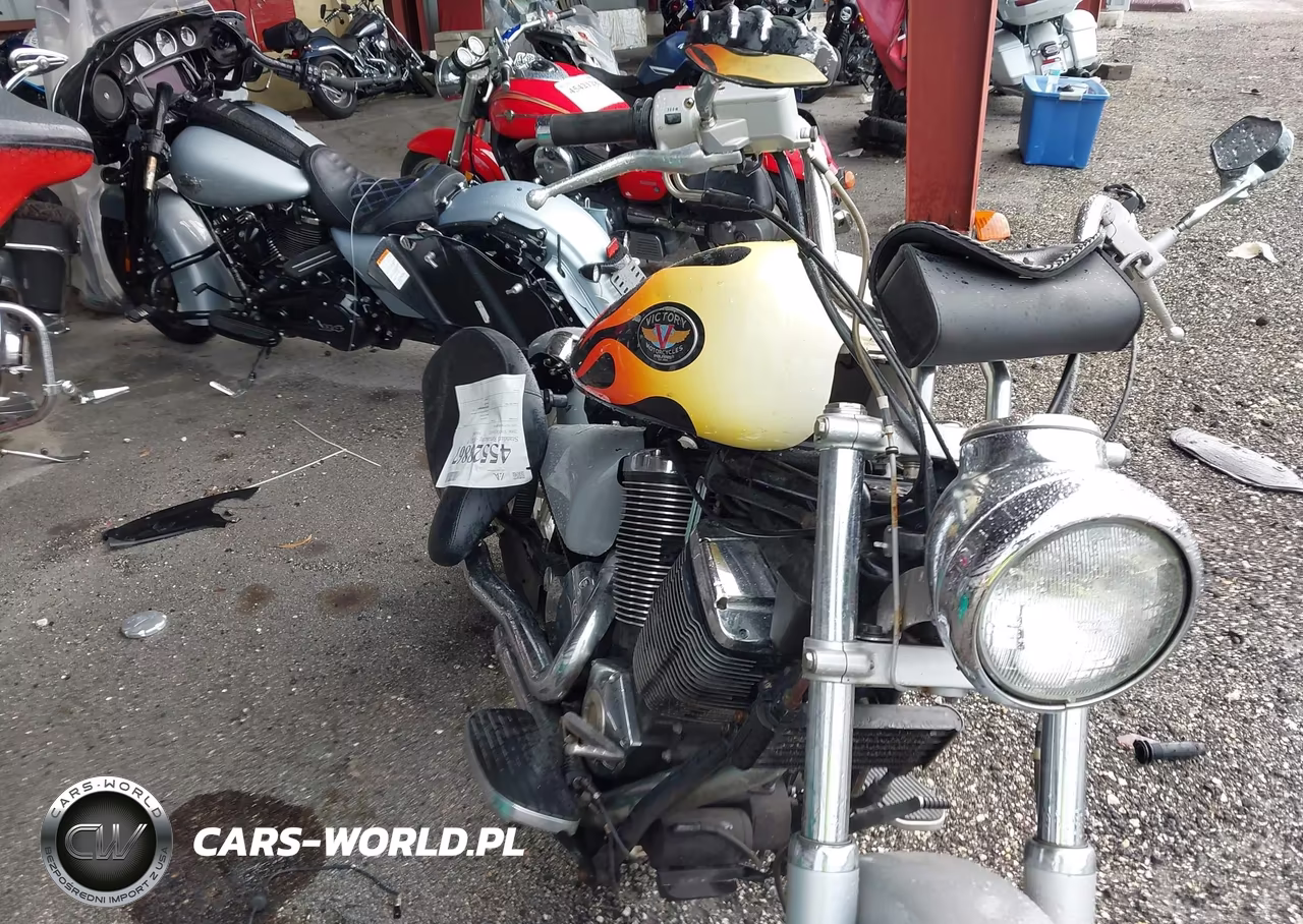 2004 Victory Motorcycles Touring VIN:5VPTB16D843001460 - 14