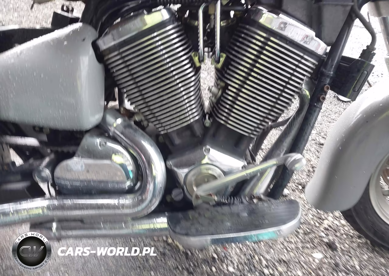 2004 Victory Motorcycles Touring VIN:5VPTB16D843001460 - 8