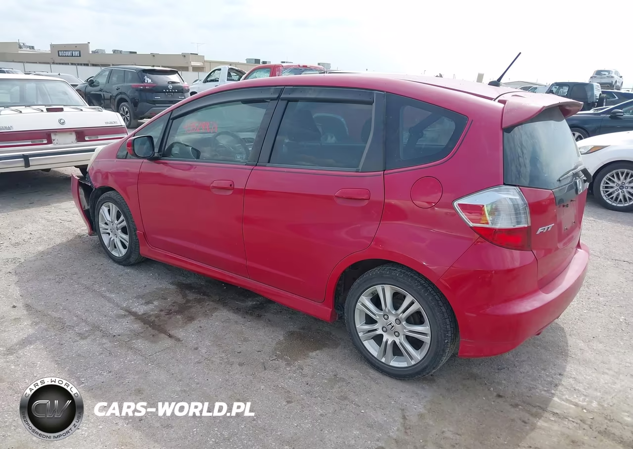 2010 Honda Fit Sport VIN:JHMGE8H4XAC017361 - 3