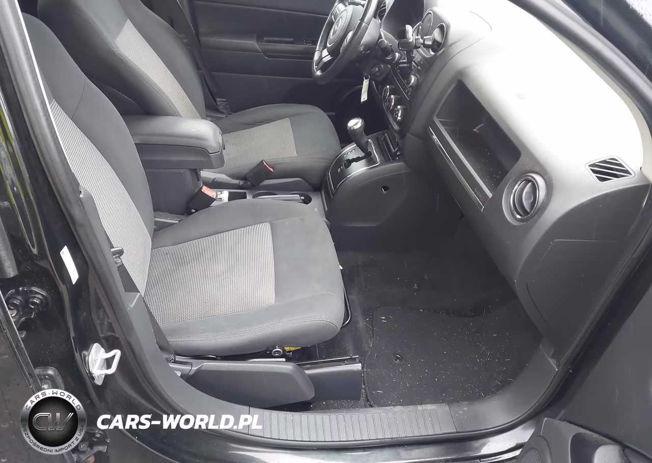 2013 Jeep Compass Latitude VIN:1C4NJDEB3DD129160 - 5