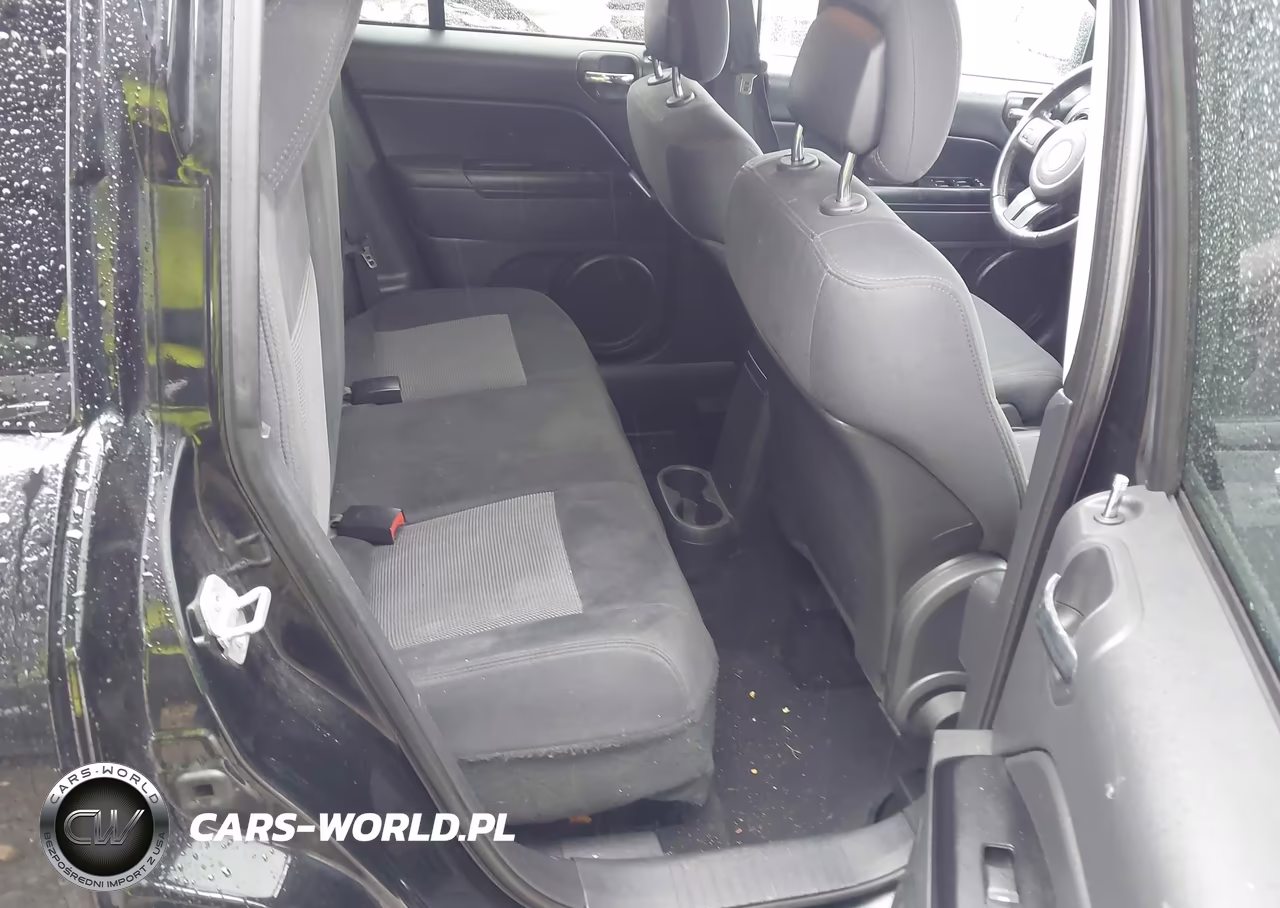 2013 Jeep Compass Latitude VIN:1C4NJDEB3DD129160 - 8