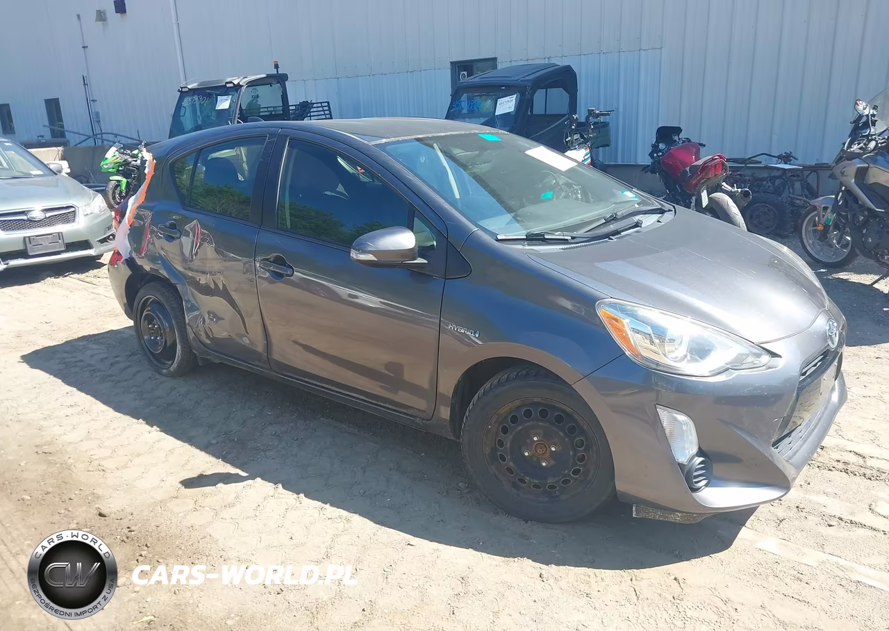 2015 Toyota Prius C Two