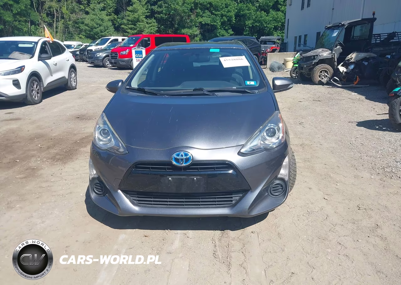 2015 Toyota Prius C Two VIN:JTDKDTB35F1105061 - 12