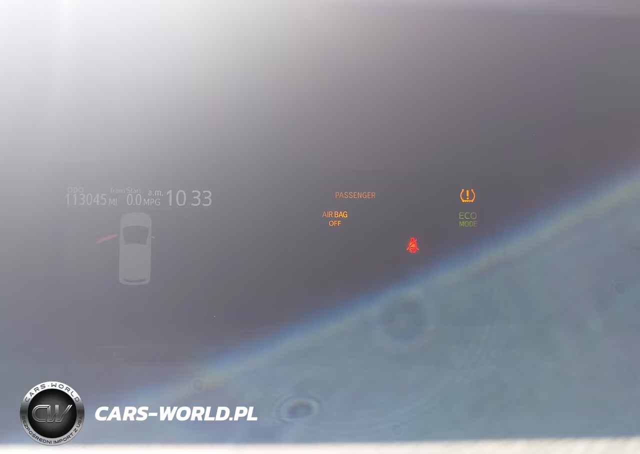 2015 Toyota Prius C Two VIN:JTDKDTB35F1105061 - 7