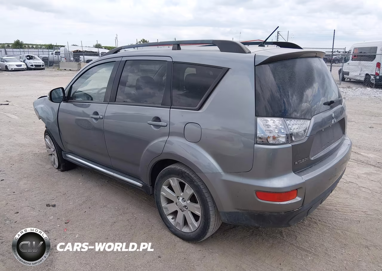 2013 Mitsubishi Outlander Se VIN:JA4JT3AW9DU020885 - 3