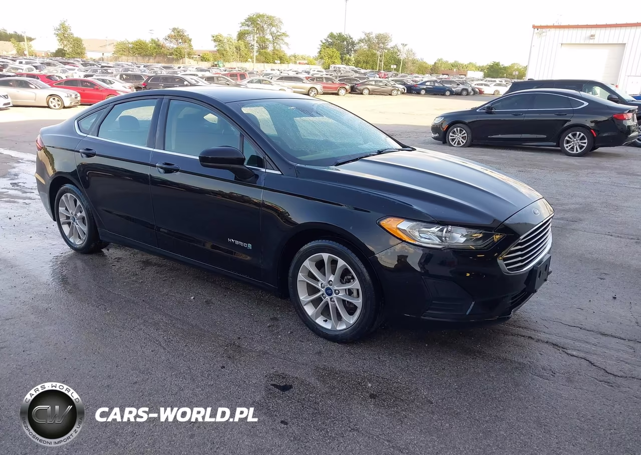 2019 Ford Fusion Hybrid Se – zdjęcie 1 z 17
