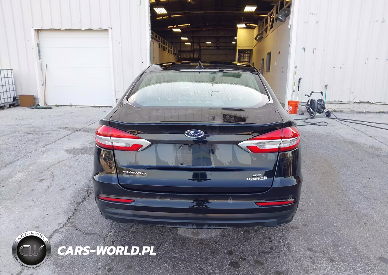 2019 Ford Fusion Hybrid Se VIN:3FA6P0LU5KR274565 - 17