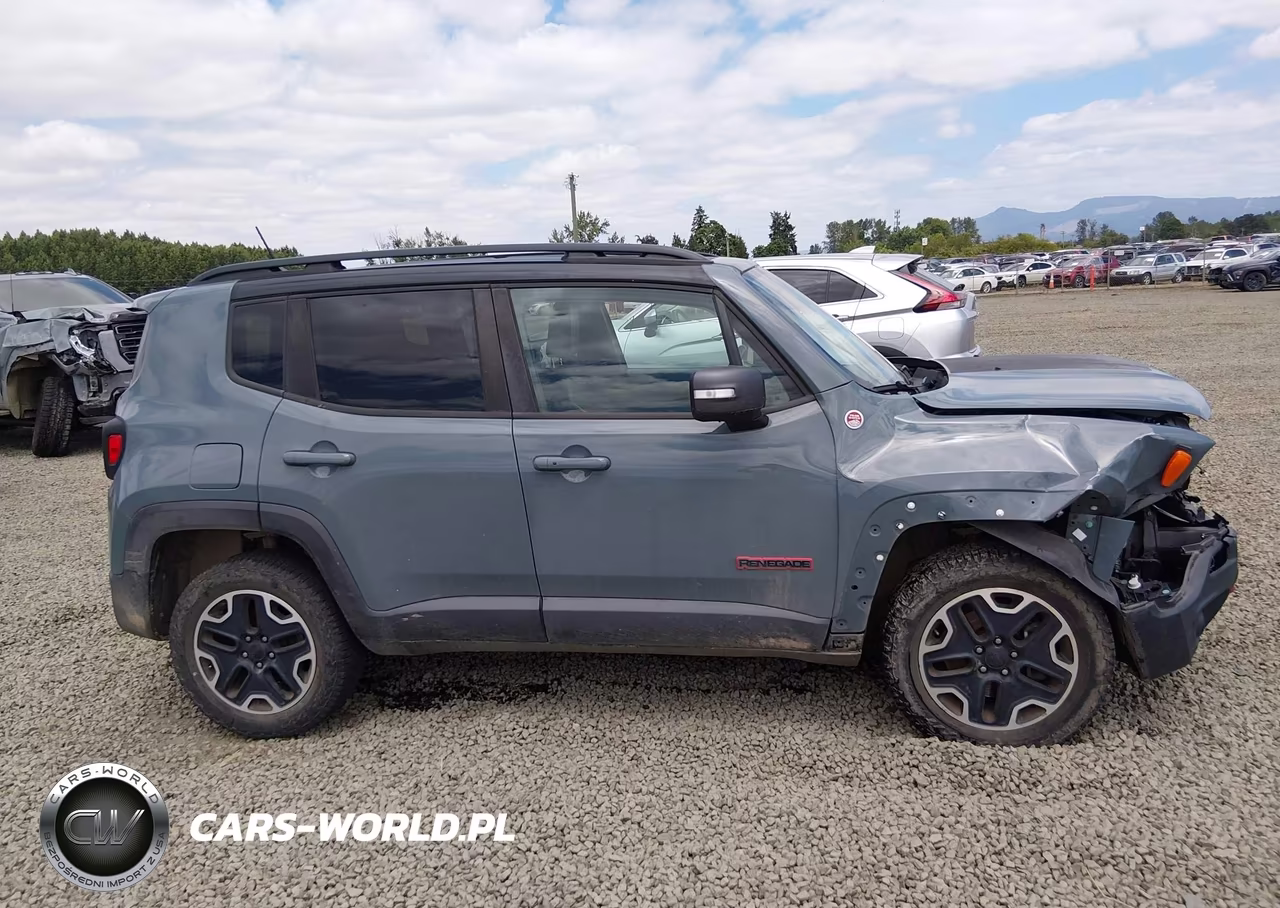 2017 Jeep Renegade Trailhawk 4X4 VIN:ZACCJBCB2HPG10488 - 13