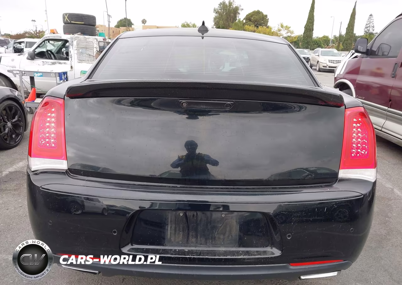 2016 Chrysler 300 Anniversary Edition VIN:2C3CCAAG0GH142073 - 16