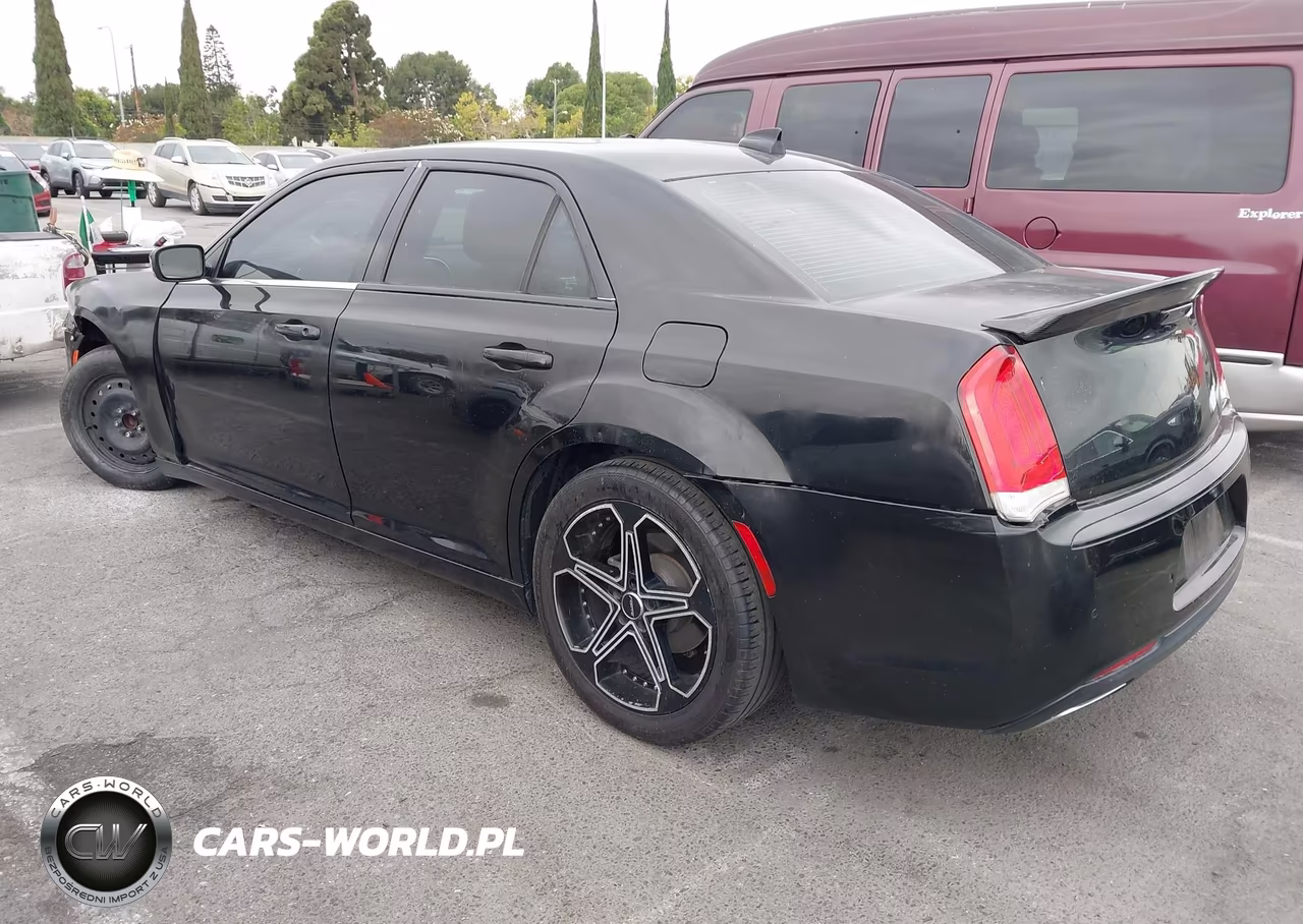 2016 Chrysler 300 Anniversary Edition VIN:2C3CCAAG0GH142073 - 3