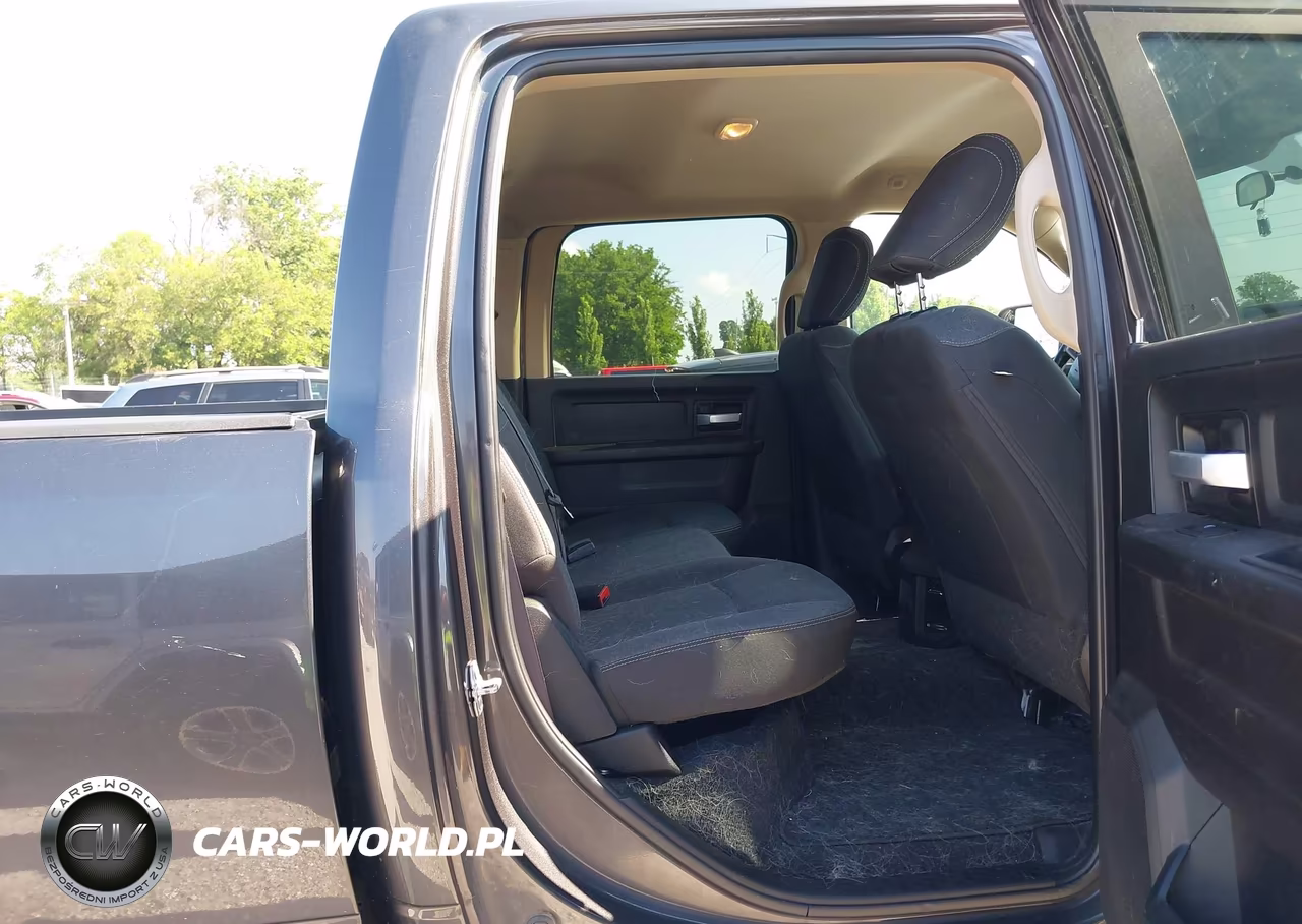 2019 Ram 2500 Tradesman 4X4 6'4 Box VIN:3C6UR5CJ0KG677287 - 7