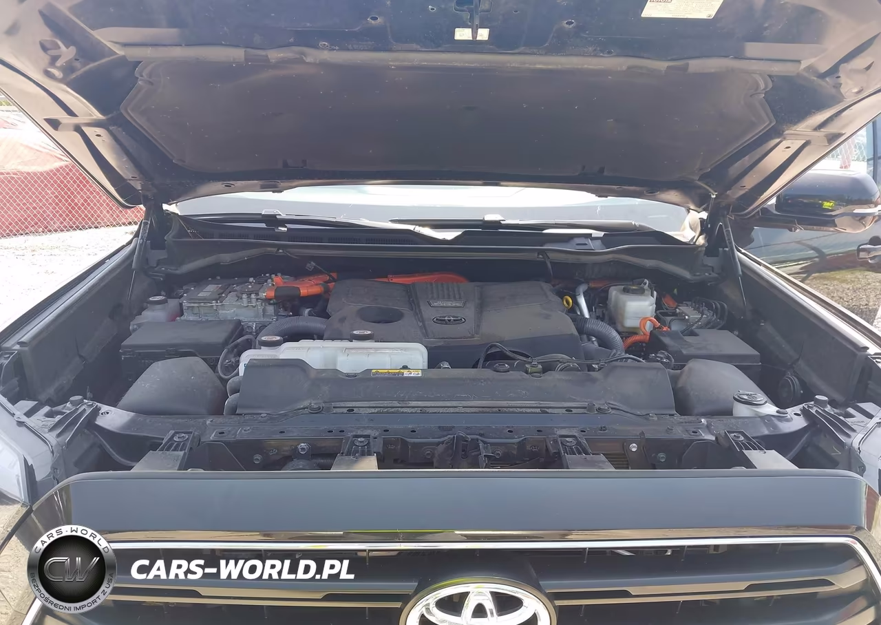 2025 Toyota Sequoia Sr5 VIN:7SVAAABA6SX058823 - 10