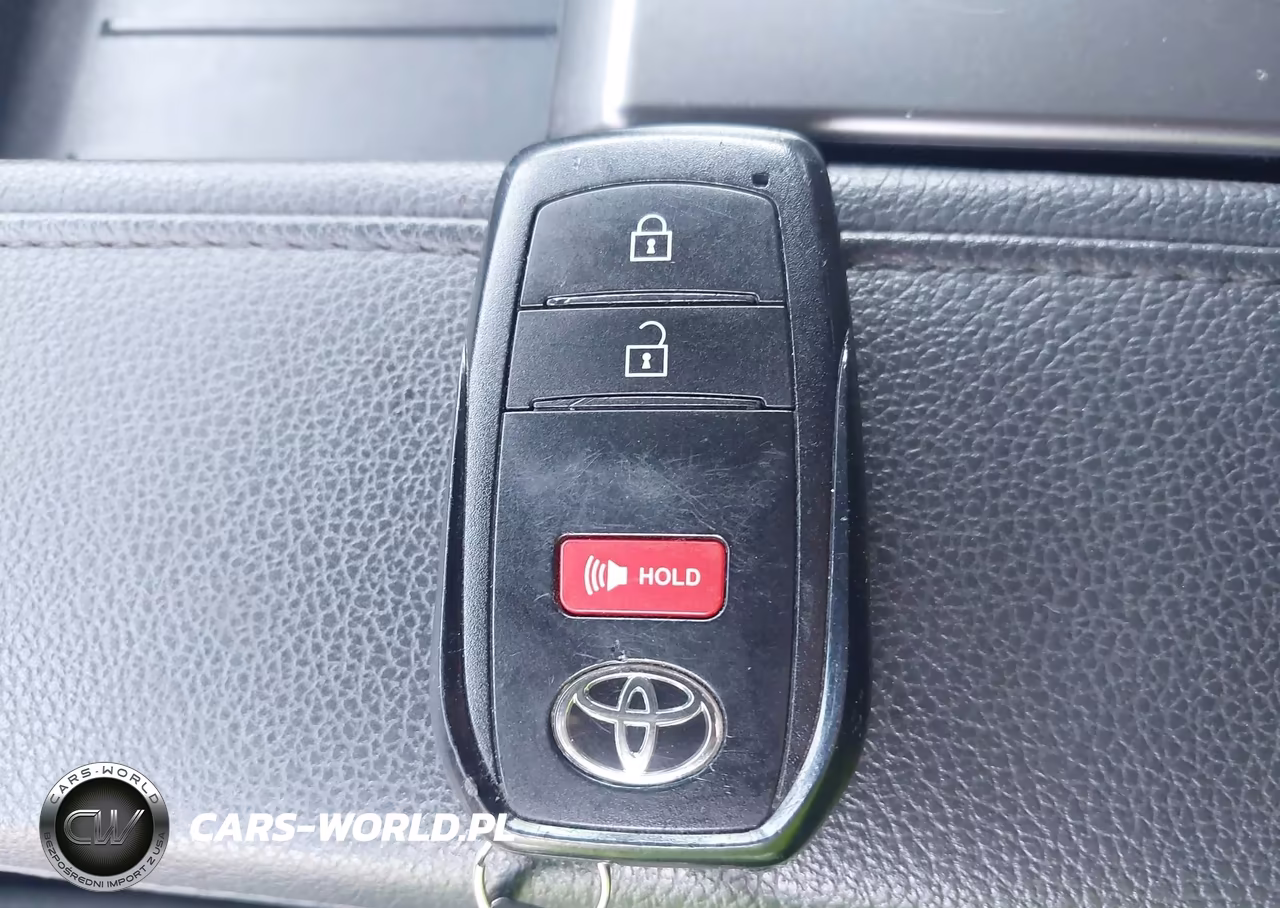 2025 Toyota Sequoia Sr5 VIN:7SVAAABA6SX058823 - 11