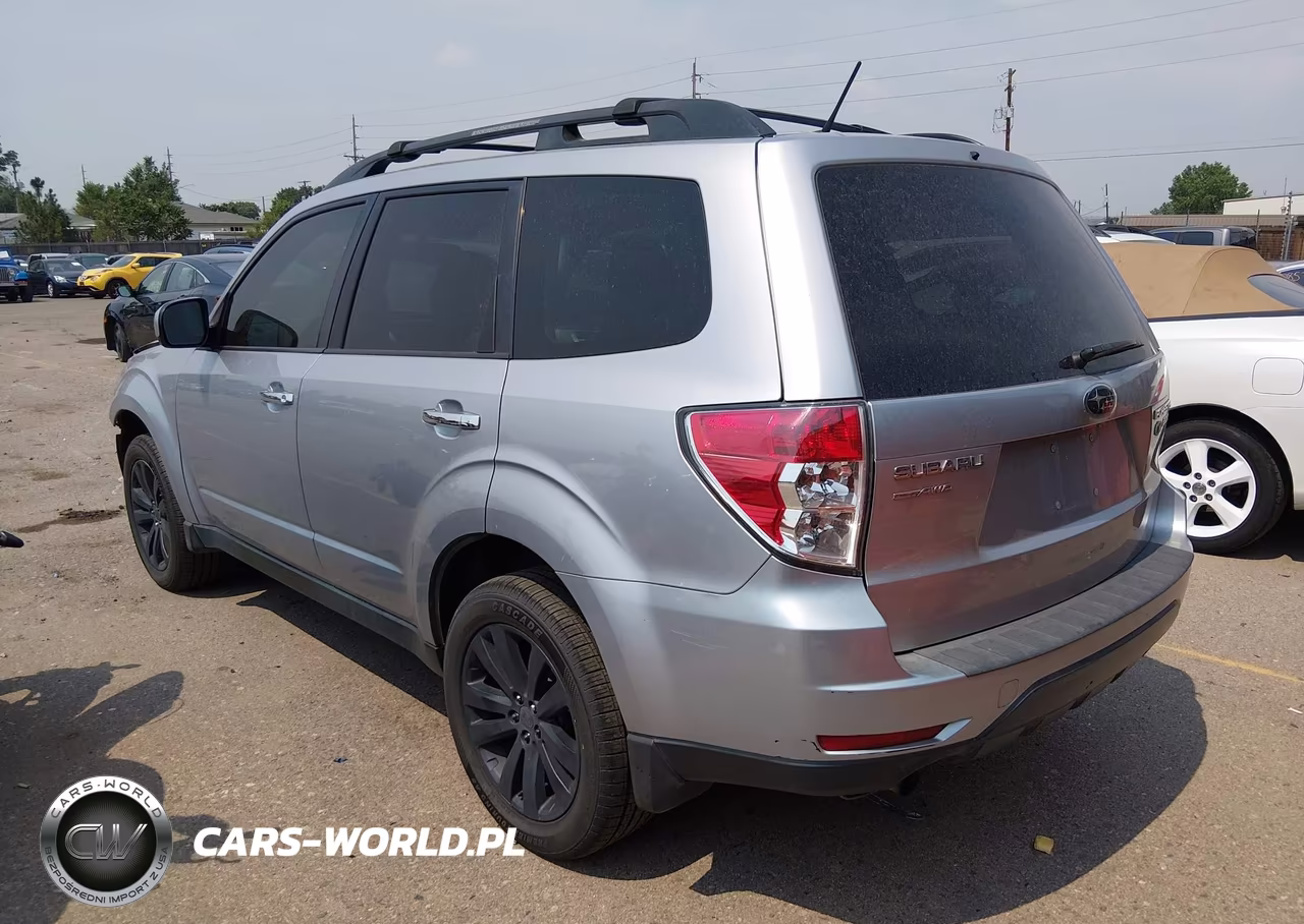 2013 Subaru Forester 2.5X Premium VIN:JF2SHADC5DH417442 - 3