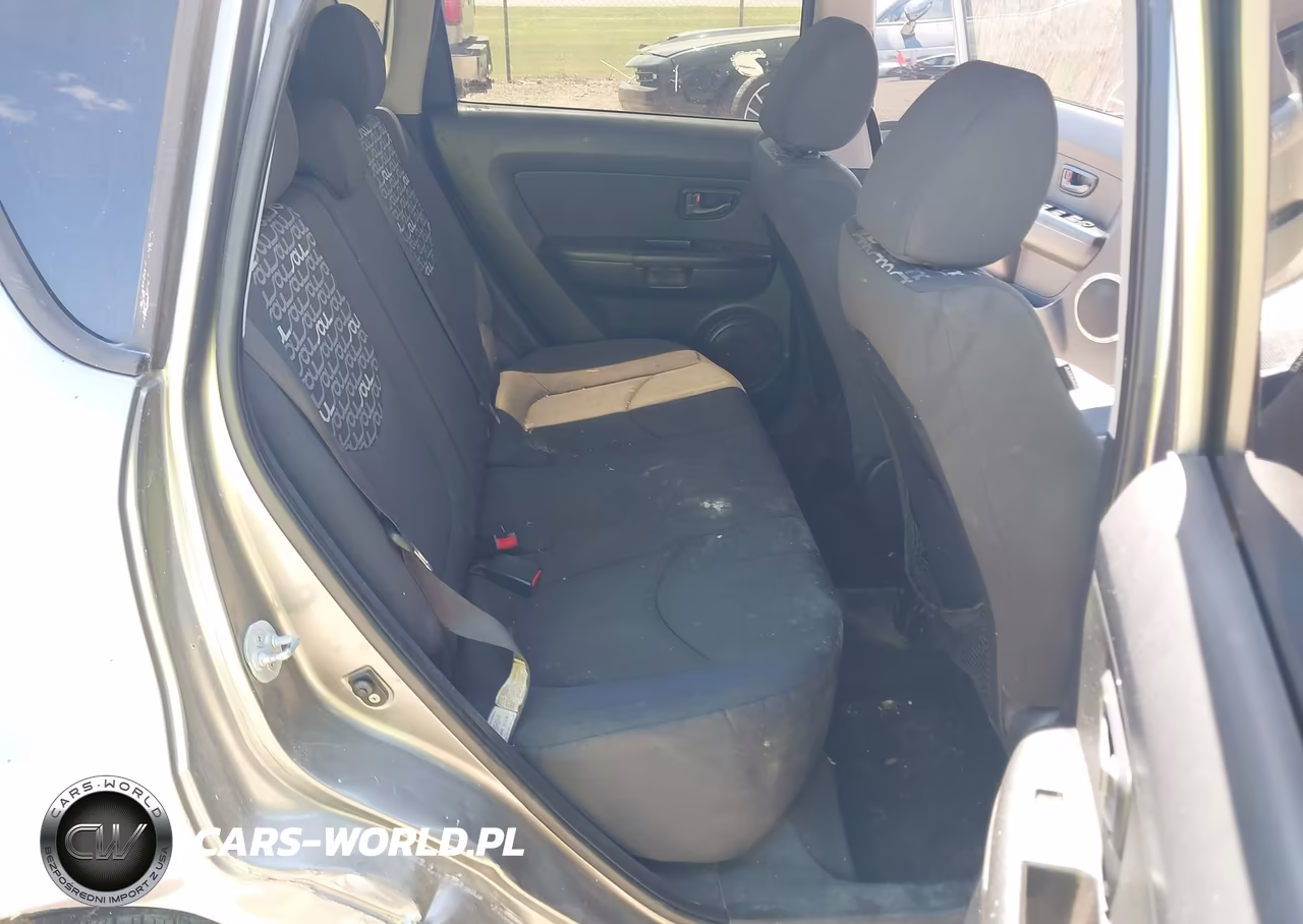 2011 Kia Soul + VIN:KNDJT2A20B7269505 - 8