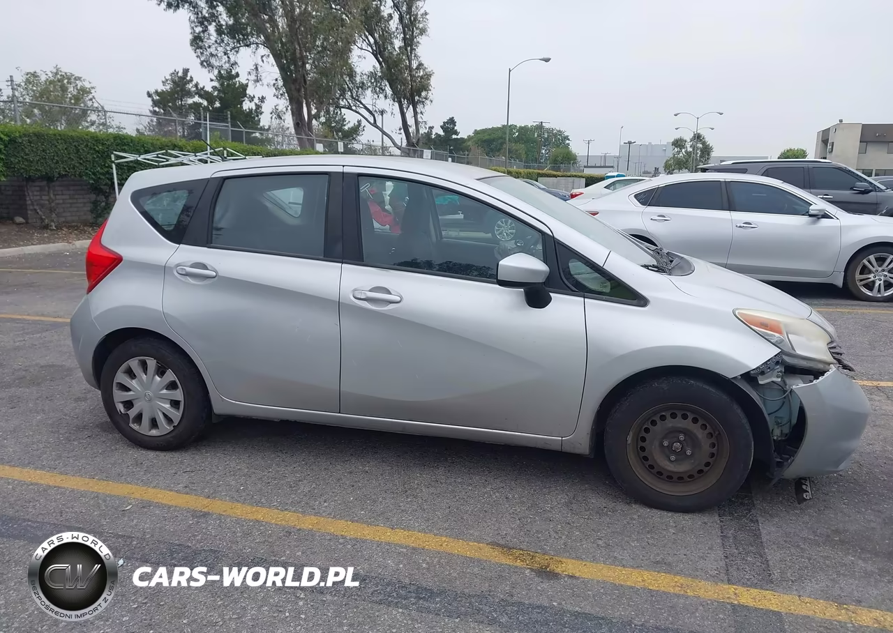 2015 Nissan Versa Note S (Sr)-S Plus-Sl-Sr-Sv VIN:3N1CE2CP1FL404975 - 15