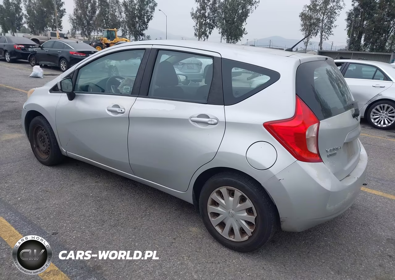 2015 Nissan Versa Note S (Sr)-S Plus-Sl-Sr-Sv VIN:3N1CE2CP1FL404975 - 3