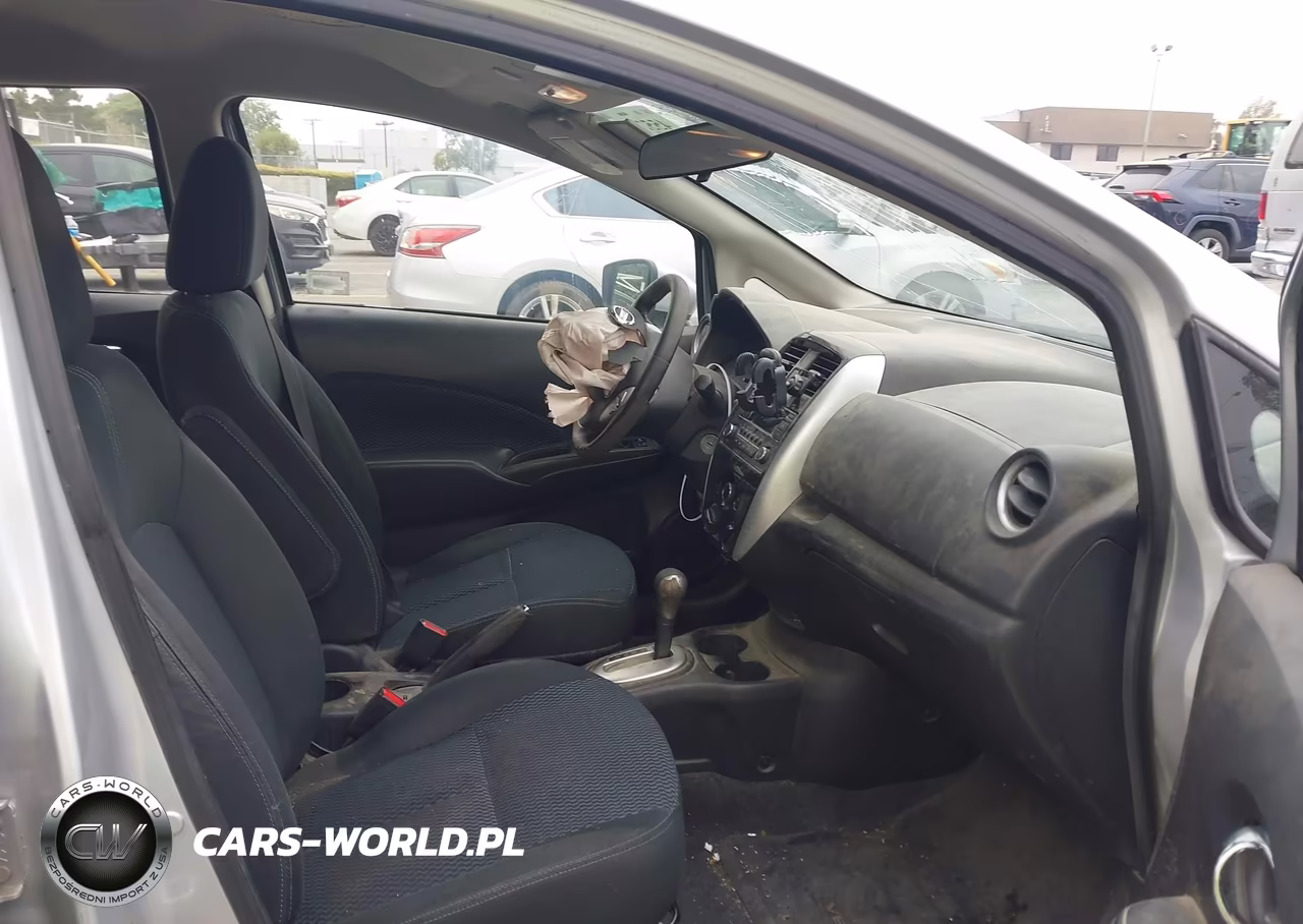 2015 Nissan Versa Note S (Sr)-S Plus-Sl-Sr-Sv VIN:3N1CE2CP1FL404975 - 5