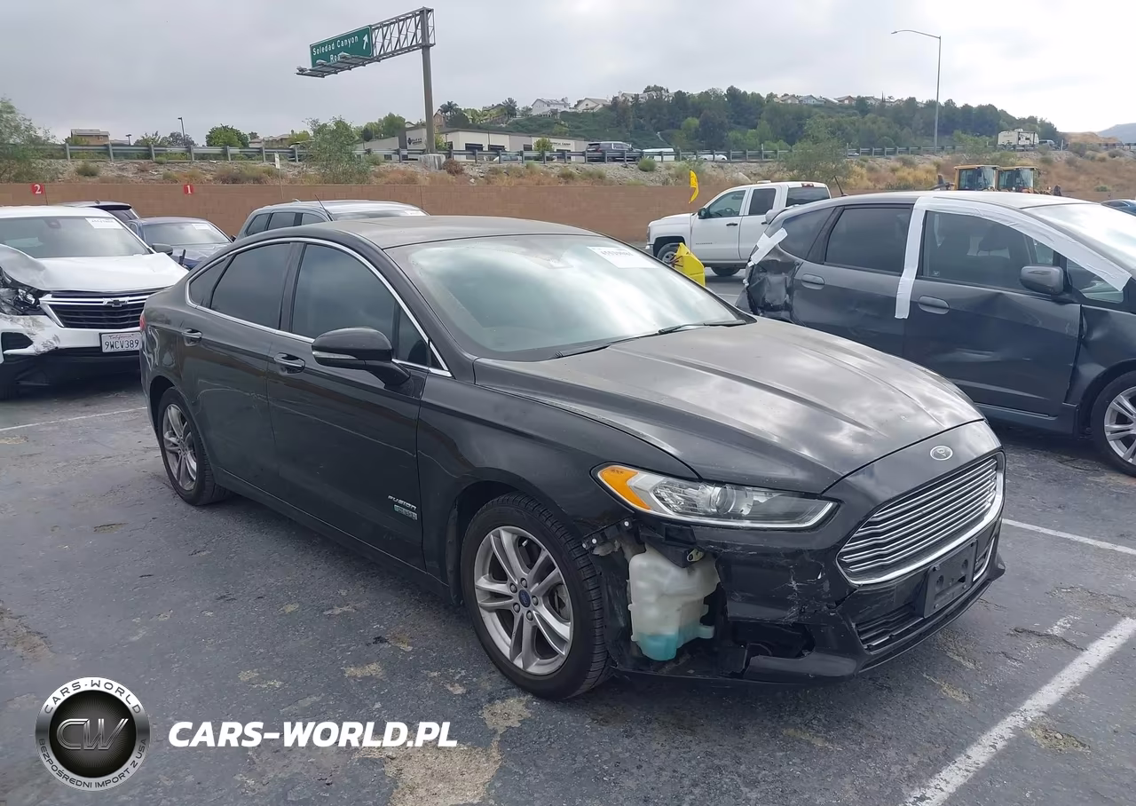 2016 Ford Fusion Titanium Phev – zdjęcie 1 z 13
