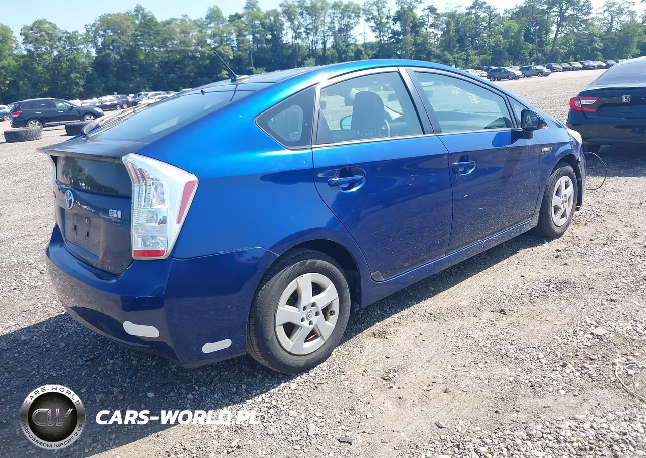 2011 Toyota Prius Two VIN:JTDKN3DU5B1390910 - 4