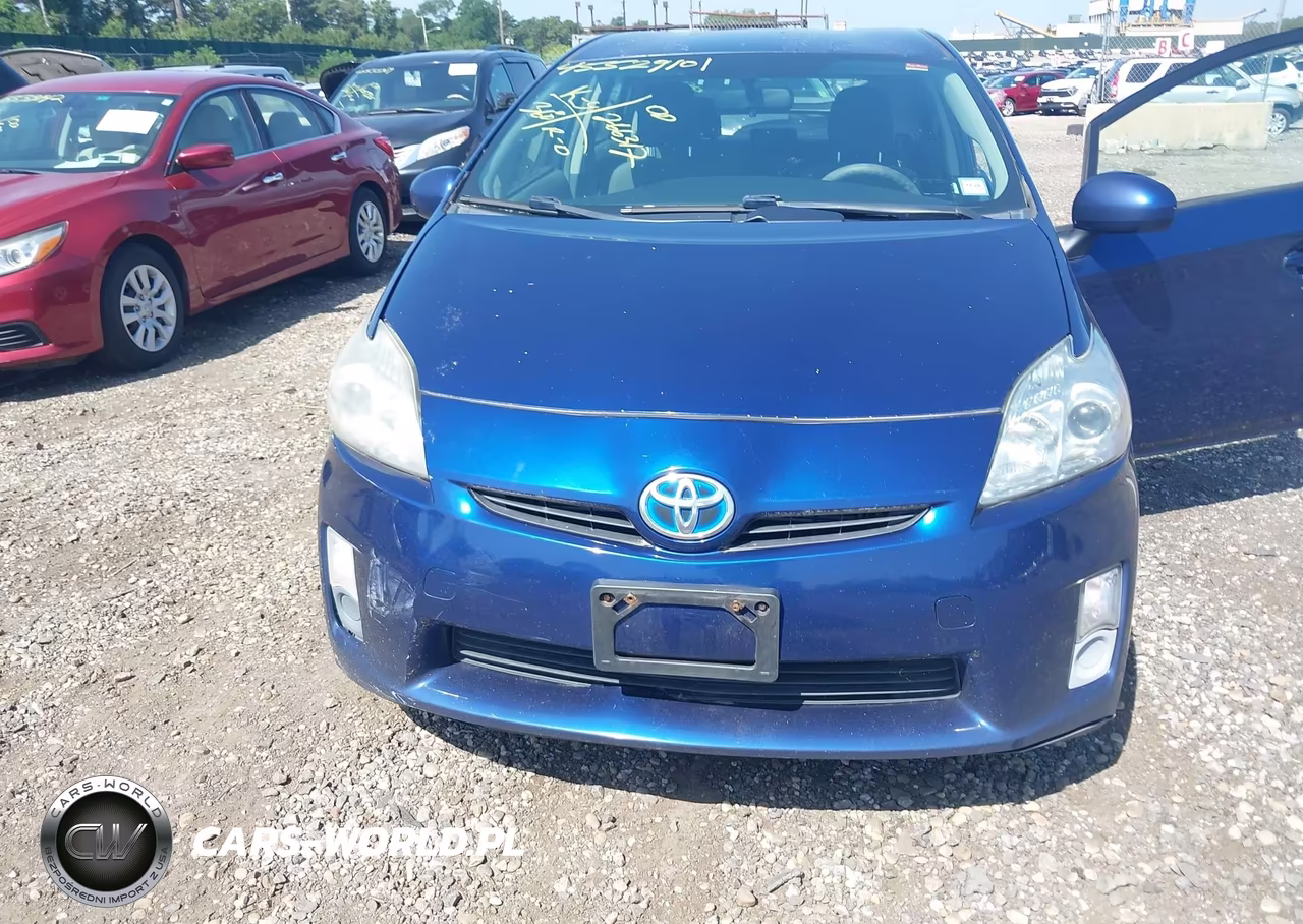 2011 Toyota Prius Two VIN:JTDKN3DU5B1390910 - 6