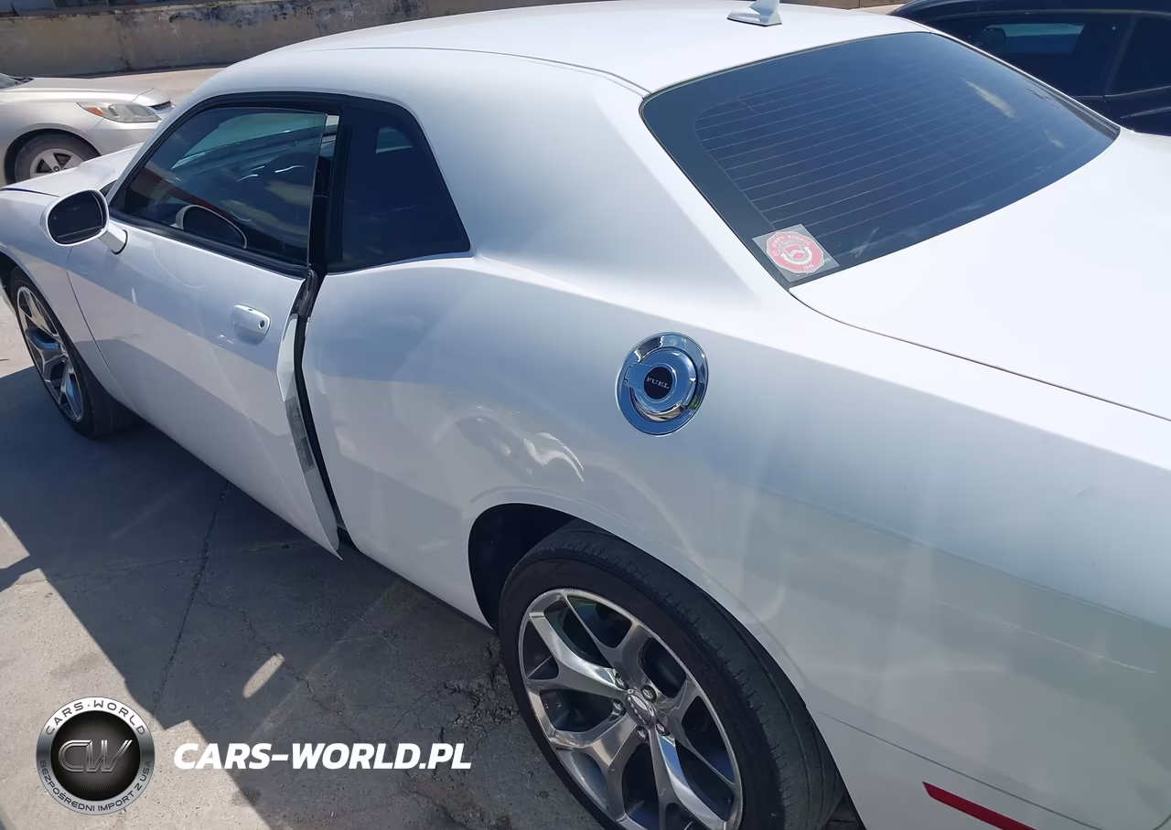 2015 Dodge Challenger Sxt Plus VIN:2C3CDZBG4FH723813 - 14
