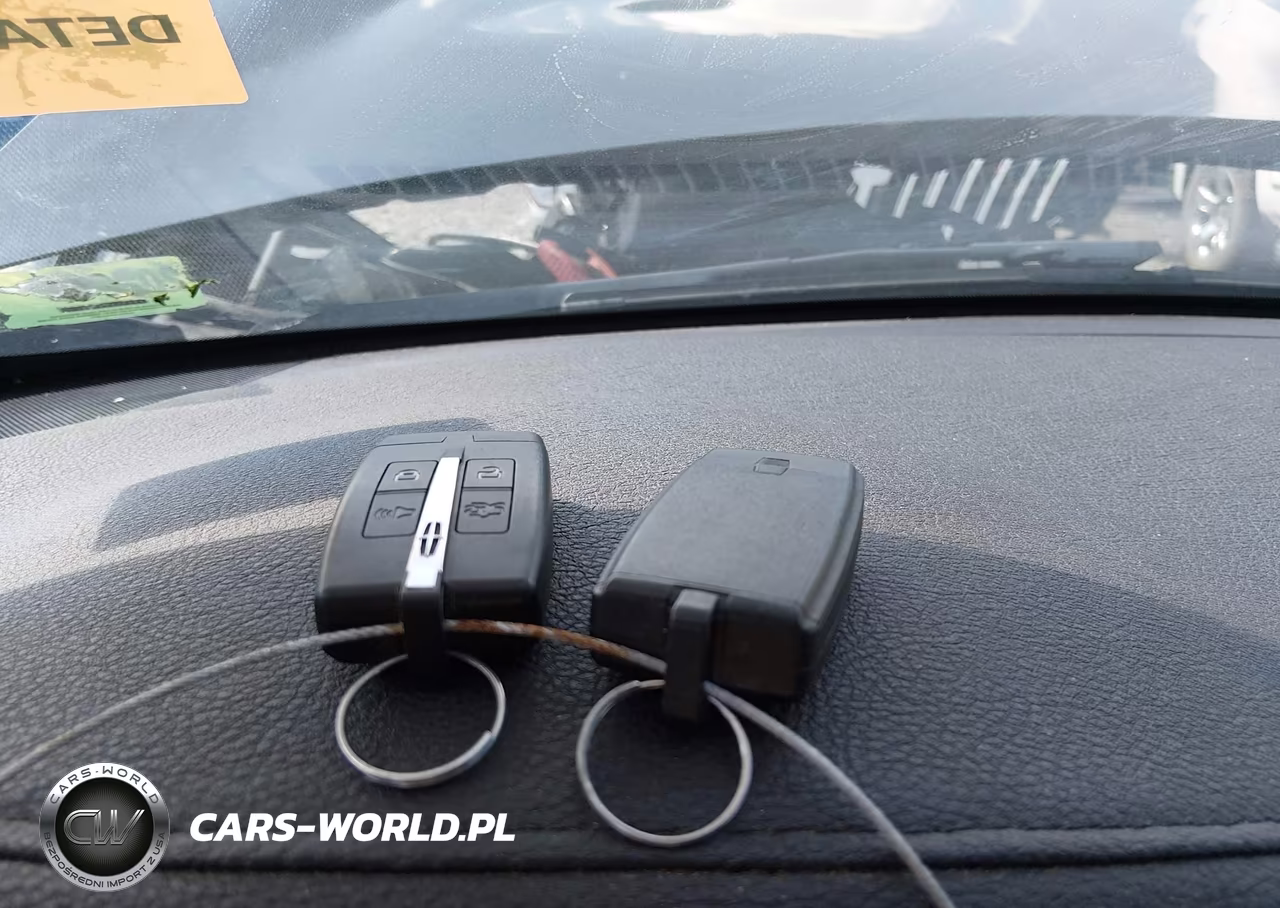 2009 Lincoln Mks VIN:1LNHM93R39G622212 - 11