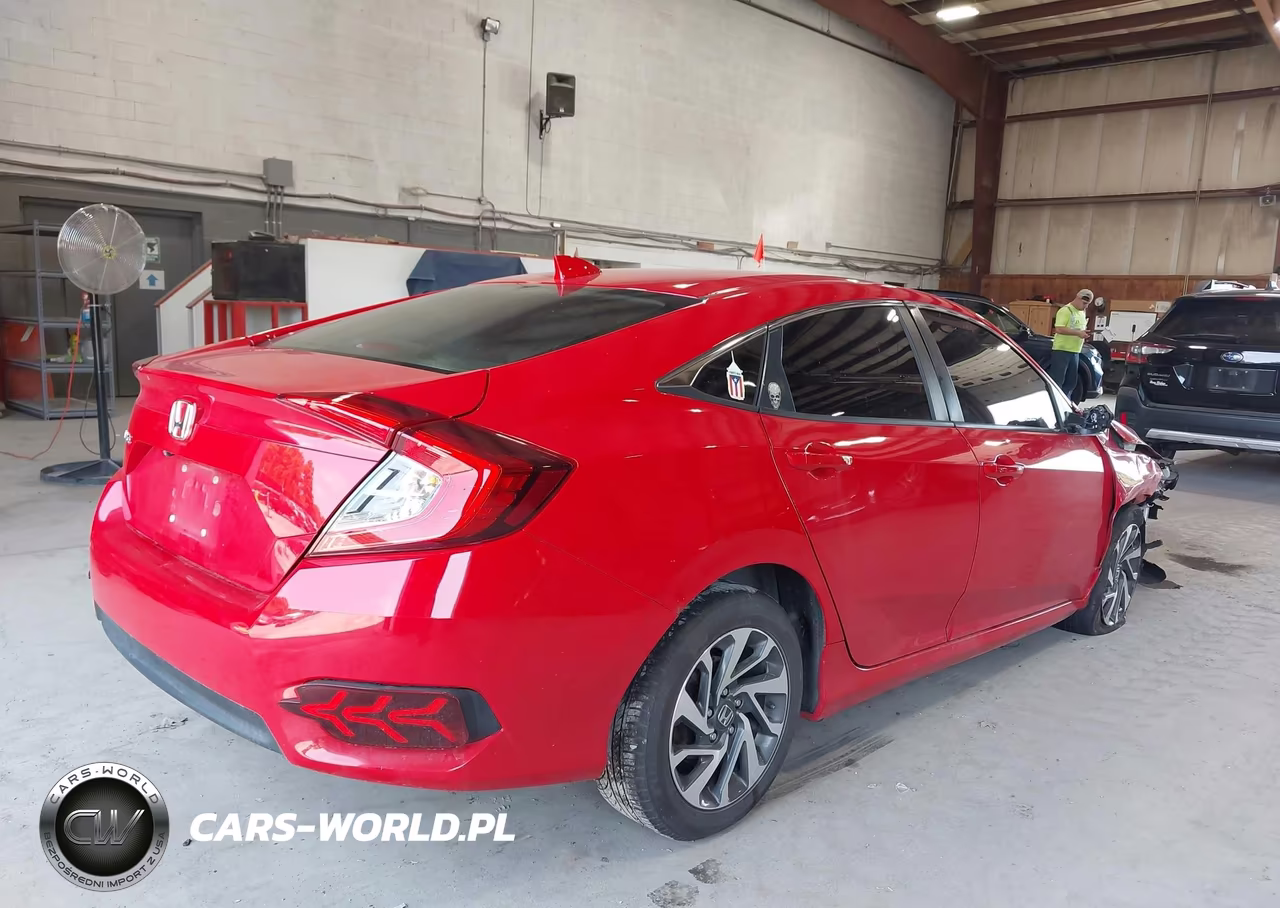 2018 Honda Civic Ex VIN:2HGFC2F73JH506082 - 4