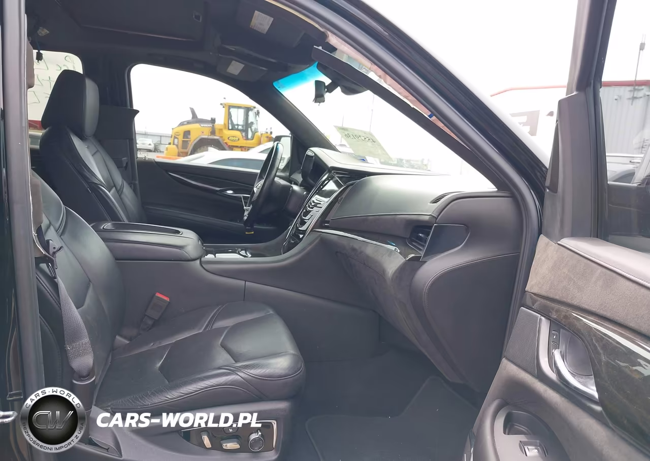 2018 Cadillac Escalade Platinum VIN:1GYS4DKJ7JR220205 - 5