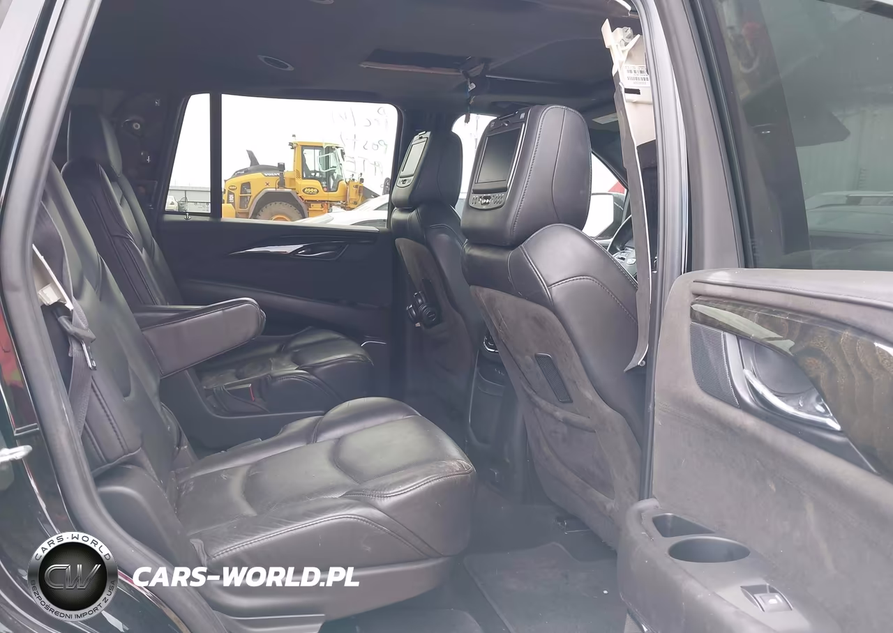 2018 Cadillac Escalade Platinum VIN:1GYS4DKJ7JR220205 - 8