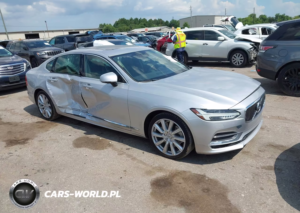2020 Volvo S90 T6 Inscription – zdjęcie 1 z 16