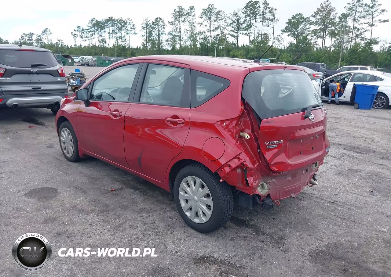 2015 Nissan Versa Note S Plus VIN:3N1CE2CP7FL436717 - 3